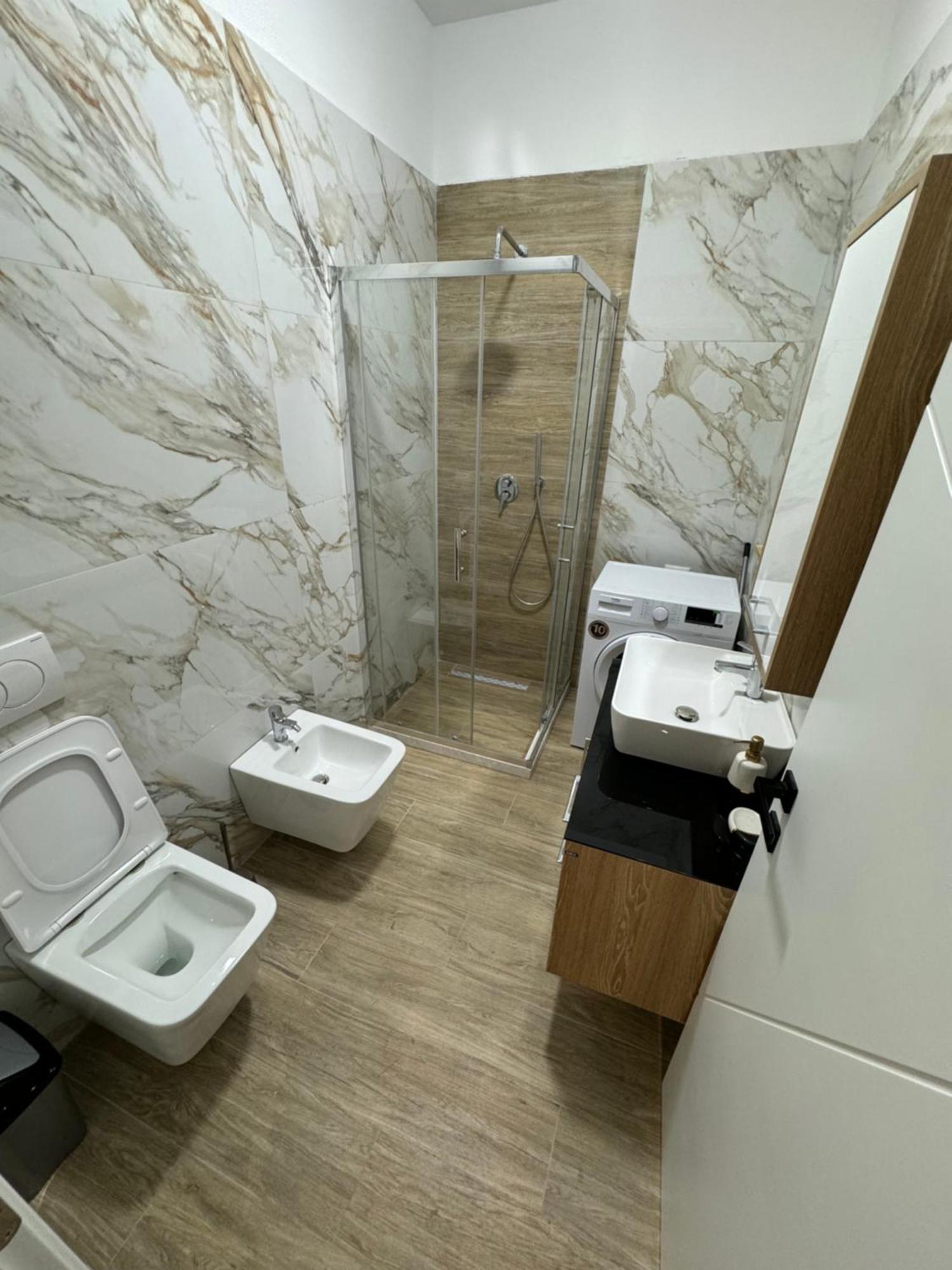 Isla'S Luxurious Seaside Apartments Durrës 외부 사진